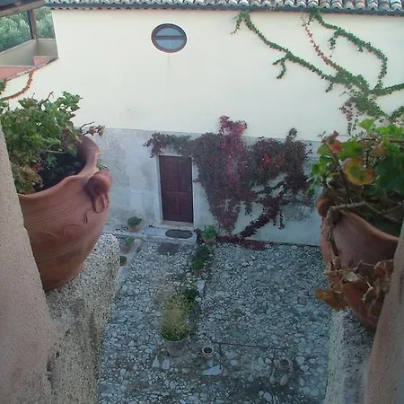 Casa Donna Luisa Lantställe Stilo