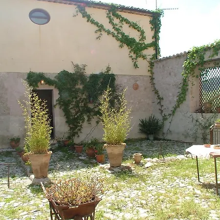 Casa Donna Luisa Lantställe *
